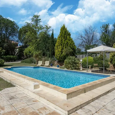 Beautiful Domaine With Private Pool And Park بيت للعطل *