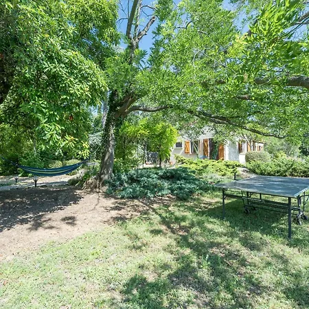 Beautiful Domaine With Private Pool And Park *