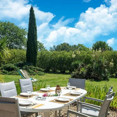Beautiful Domaine With Private Pool And Park بيت للعطل *