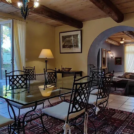 Beautiful Domaine With Private Pool And Park *