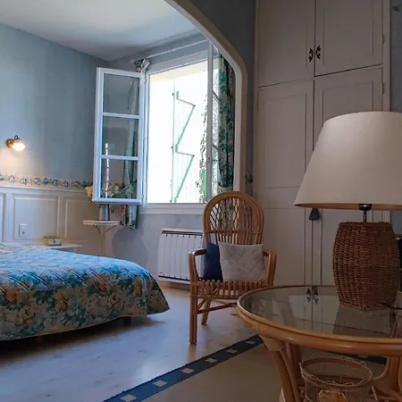 Beautiful Domaine With Private Pool And Park بيت للعطل *