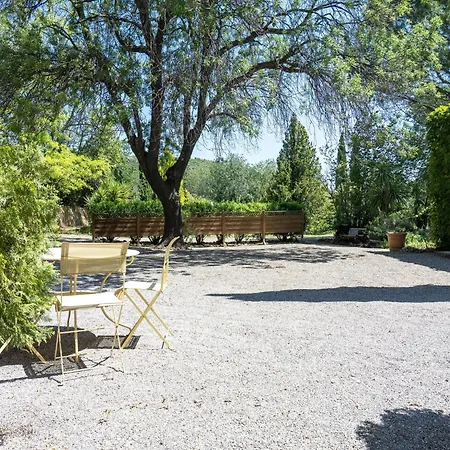 Beautiful Domaine With Private Pool And Park بيت للعطل *
