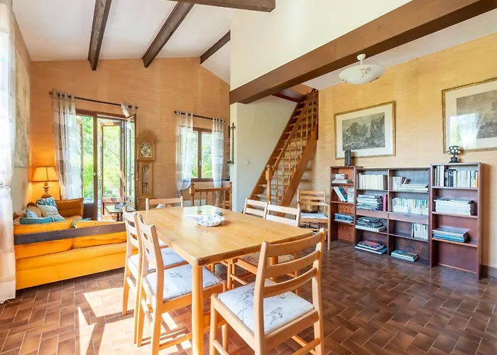 Ferienhaus Beautiful Domaine With Private Pool And Park